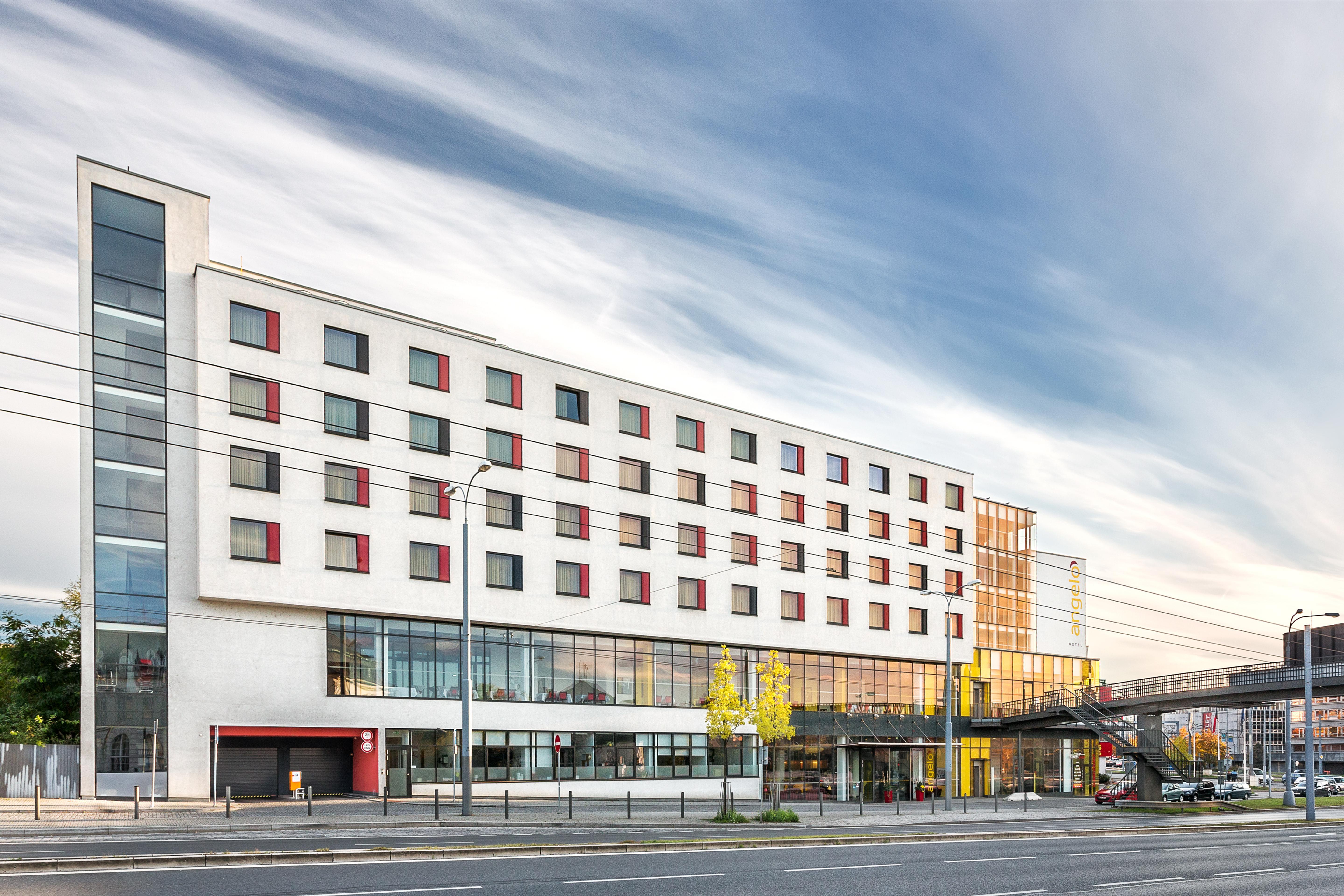 Vienna House Easy By Wyndham Pilsen Hotell Exteriör bild