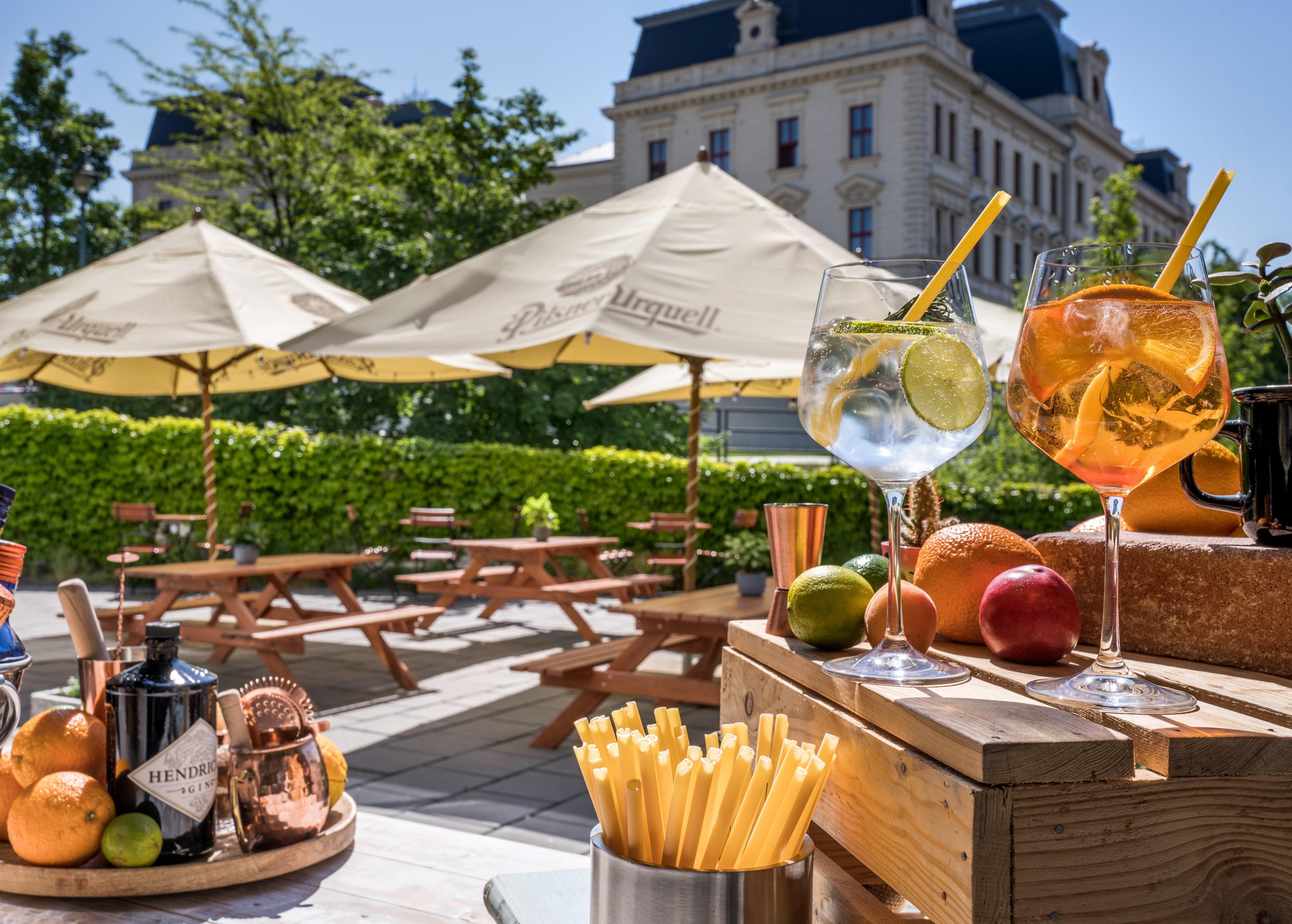 Vienna House Easy By Wyndham Pilsen Hotell Exteriör bild