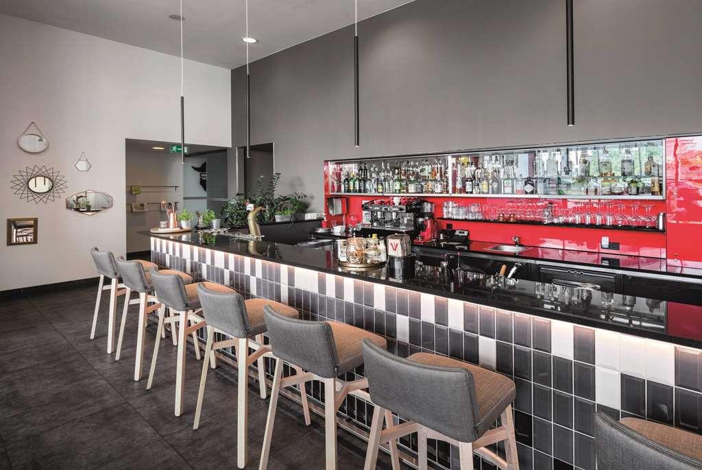 Vienna House Easy By Wyndham Pilsen Hotell Restaurang bild